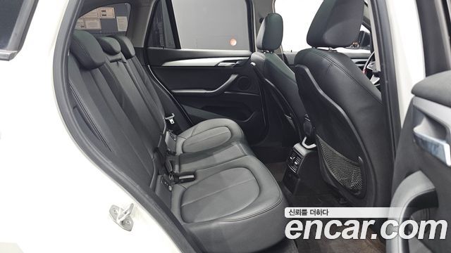 BMW X1 (F48) xDrive 20d Joy 2018 — фото 11