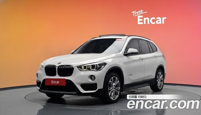 BMW X1 (F48) xDrive 20d Joy 2018 — фото 1