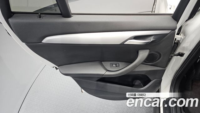 BMW X1 (F48) xDrive 20d Joy 2018 — фото 25