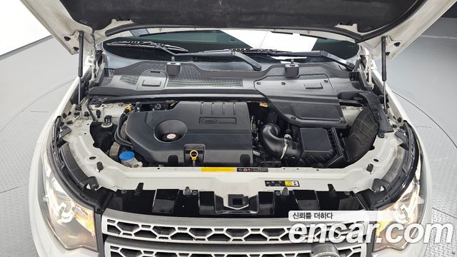 Land Rover Discovery Sport 2.0 TD4 HSE Luxury 2016 — фото 6