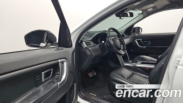 Land Rover Discovery Sport 2.0 TD4 HSE Luxury 2016 — фото 10