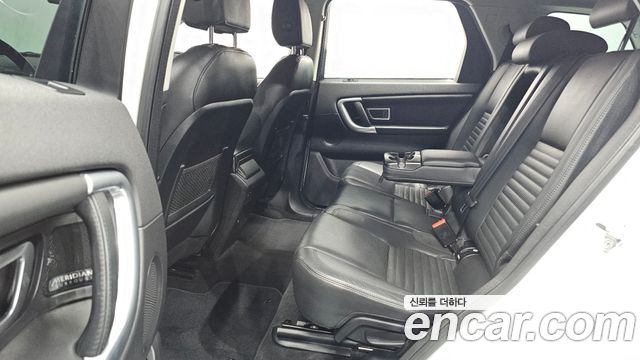 Land Rover Discovery Sport 2.0 TD4 HSE Luxury 2016 — фото 12