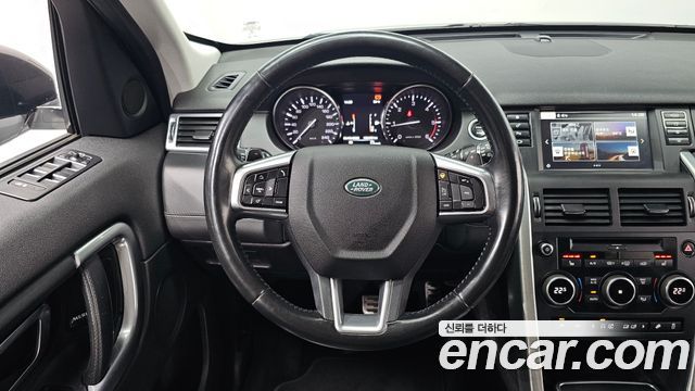 Land Rover Discovery Sport 2.0 TD4 HSE Luxury 2016 — фото 15