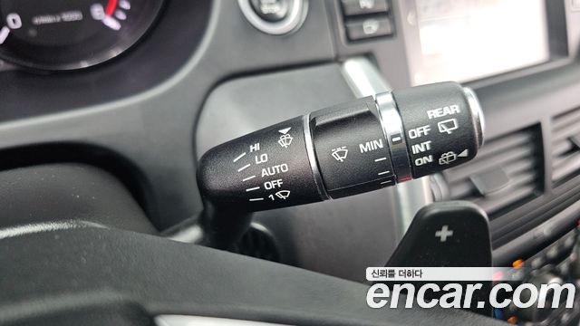 Land Rover Discovery Sport 2.0 TD4 HSE Luxury 2016 — фото 18