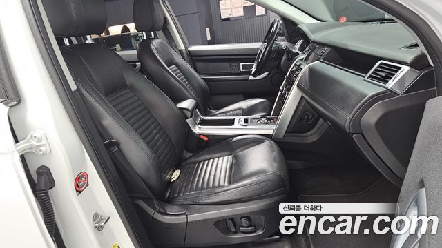 Land Rover Discovery Sport 2.0 TD4 HSE Luxury 2016 — фото 26