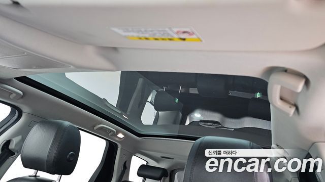Land Rover Discovery Sport 2.0 TD4 HSE Luxury 2016 — фото 32