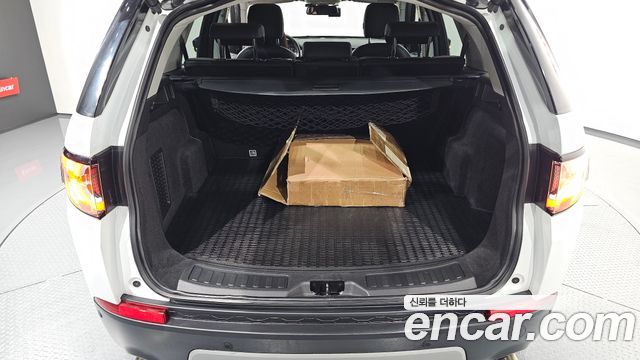 Land Rover Discovery Sport 2.0 TD4 HSE Luxury 2016 — фото 33