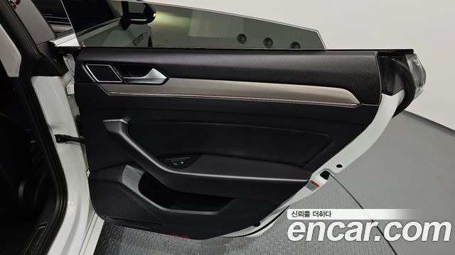 Volkswagen Arteon 2.0 TDI Premium 2019 — фото 25
