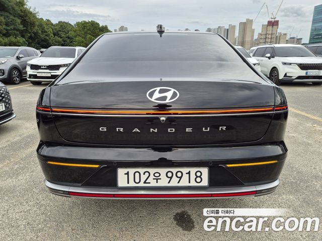 Hyundai Grandeur (GN7) 2,5 Gasoline 2WD Exclusive 2023 — фото 5