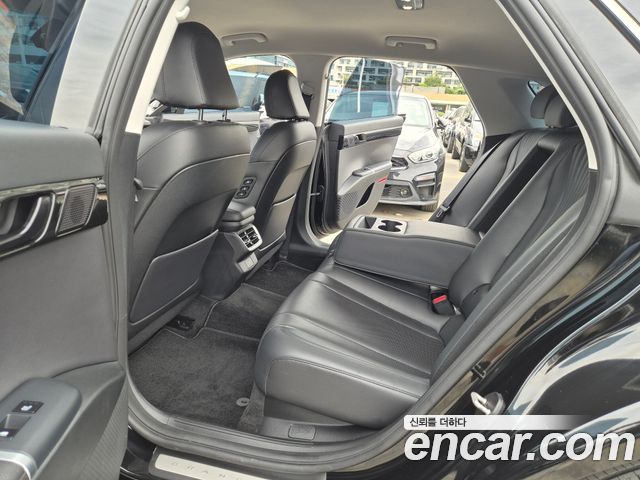 Hyundai Grandeur (GN7) 2,5 Gasoline 2WD Exclusive 2023 — фото 10