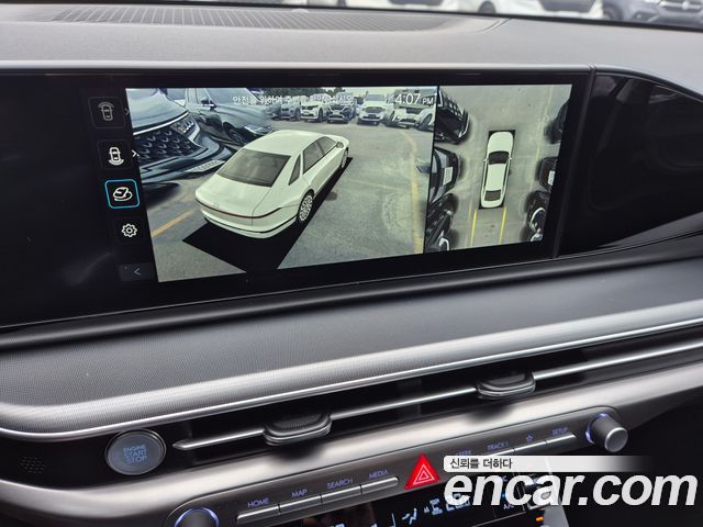 Hyundai Grandeur (GN7) 2,5 Gasoline 2WD Exclusive 2023 — фото 18