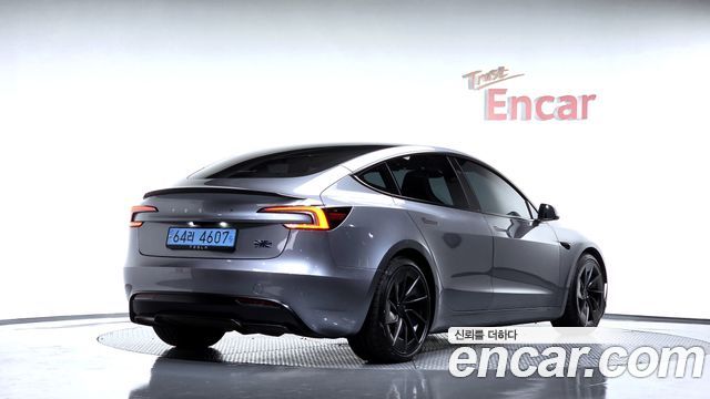 Tesla Model 3 Performance AWD 2024 — фото 2