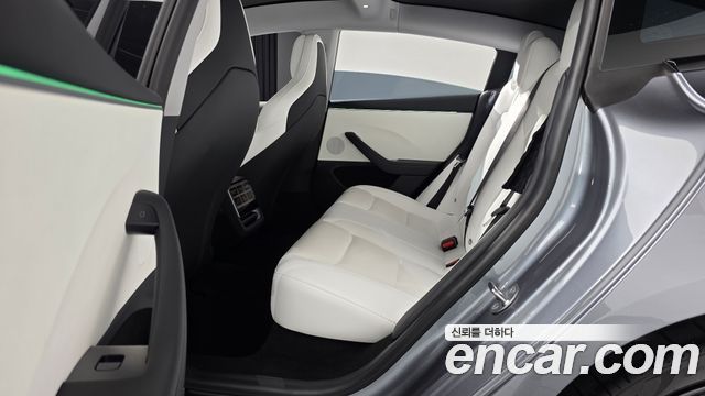 Tesla Model 3 Performance AWD 2024 — фото 16