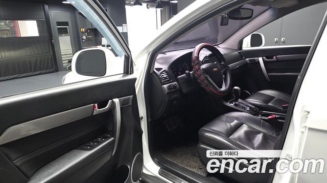 Chevrolet Captiva 2WD LTZ 2016 — фото 10