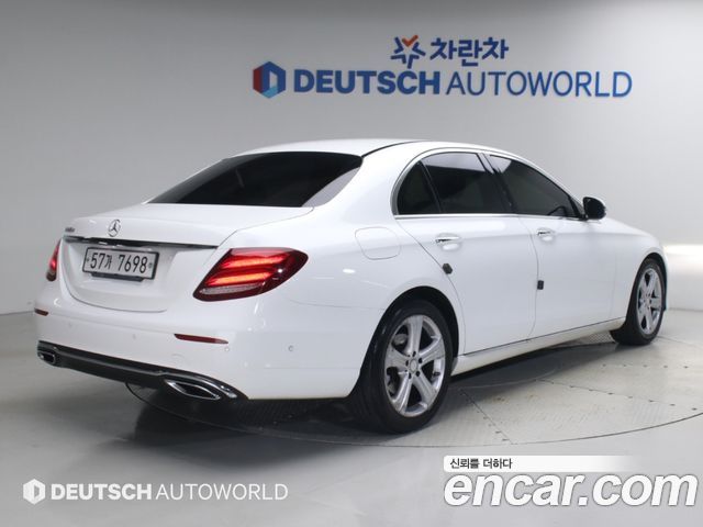 Mercedes-Benz E-Class (W213) E220d Avantgarde 2017 — фото 2
