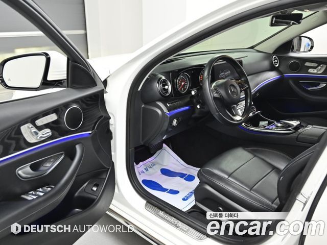 Mercedes-Benz E-Class (W213) E220d Avantgarde 2017 — фото 15