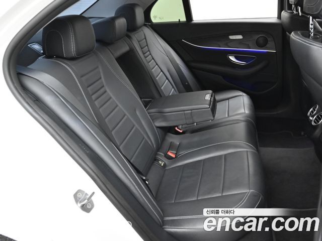 Mercedes-Benz E-Class (W213) E220d Avantgarde 2017 — фото 16
