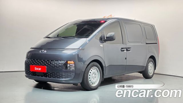 Hyundai Staria Cargo 3-Seater Smart 2023 — фото 1