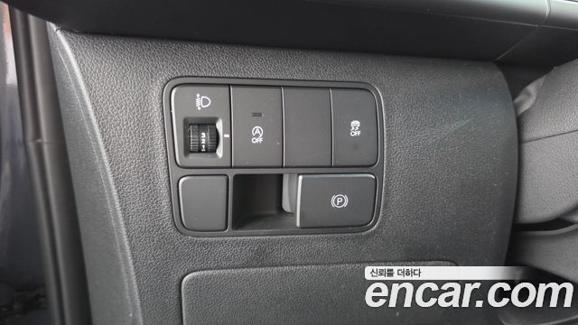 Hyundai Staria Cargo 3-Seater Smart 2023 — фото 30