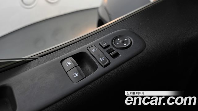 Hyundai Staria Cargo 3-Seater Smart 2023 — фото 31