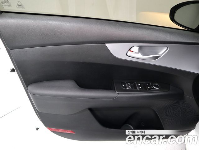 Kia K3 (II) 1.6 Trendy 2023 — фото 22