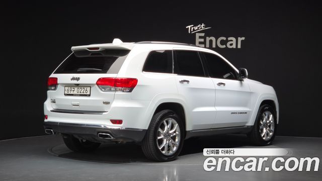 Jeep Grand Cherokee 3.0 Diesel Overland Summit WK2 2016 — фото 2