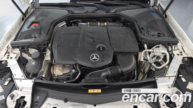 Mercedes-Benz E-Class (W213) E220d 4MATIC AMG Line 2021 — фото 6