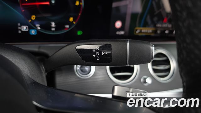 Mercedes-Benz E-Class (W213) E220d 4MATIC AMG Line 2021 — фото 9