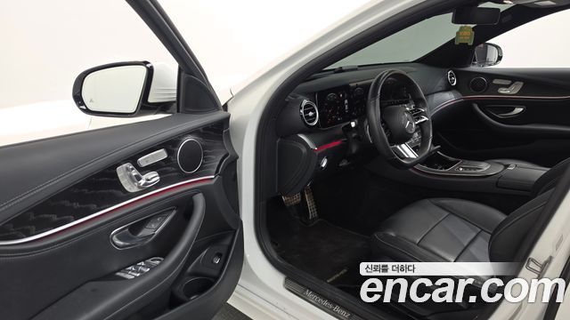 Mercedes-Benz E-Class (W213) E220d 4MATIC AMG Line 2021 — фото 10