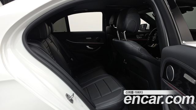 Mercedes-Benz E-Class (W213) E220d 4MATIC AMG Line 2021 — фото 11
