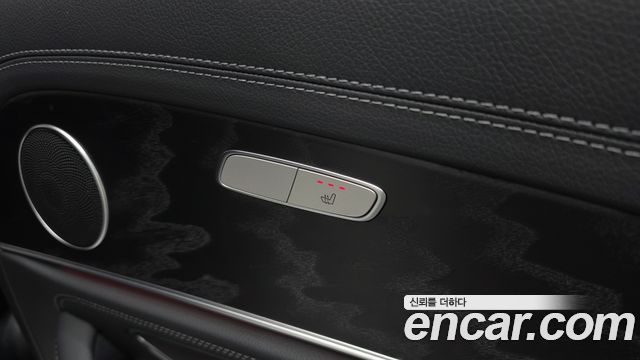 Mercedes-Benz E-Class (W213) E220d 4MATIC AMG Line 2021 — фото 35