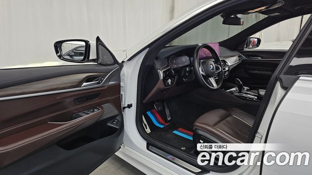 BMW 6 Series GT (G32) 630i xDrive M Sport 2021 — фото 10