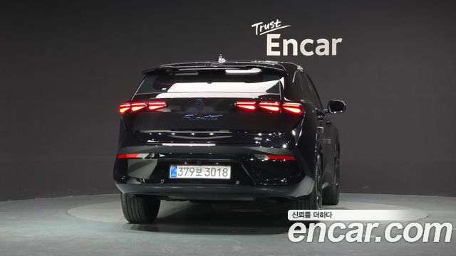Renault Korea Filante 1.5 E-Tech Esprit Alpine 2WD 2027 — фото 4