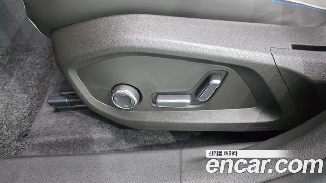 Renault Korea Filante 1.5 E-Tech Esprit Alpine 2WD 2027 — фото 33