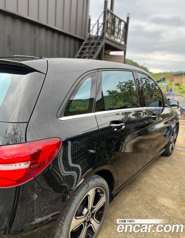 Mercedes-Benz B-Class (W246) B220 2018 — фото 2