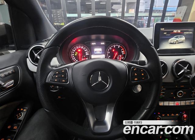 Mercedes-Benz B-Class (W246) B220 2018 — фото 18