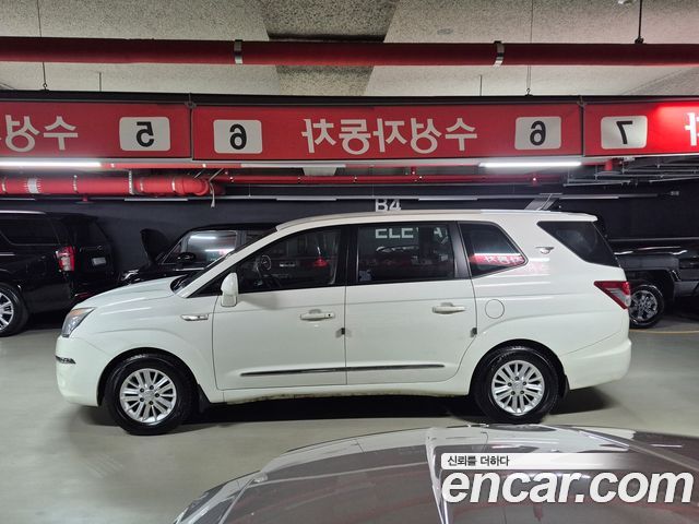 KG Mobility (SsangYong) Korando Turismo 2WD LT 11-seater 2015 — фото 3