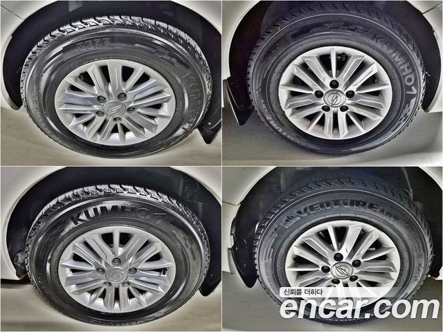 KG Mobility (SsangYong) Korando Turismo 2WD LT 11-seater 2015 — фото 23