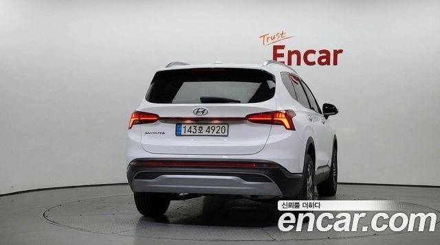 Hyundai Santa Fe Gasoline 2.5T 2WD Prestige 2022 — фото 4