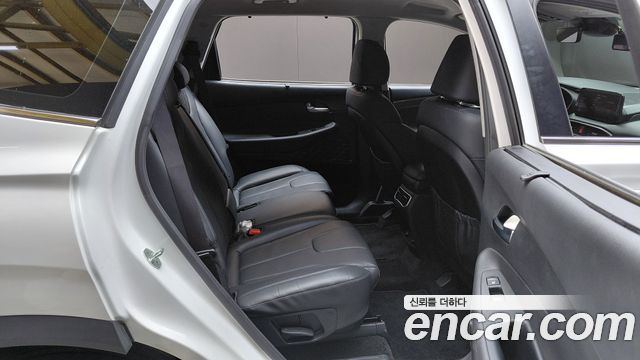 Hyundai Santa Fe Gasoline 2.5T 2WD Prestige 2022 — фото 11