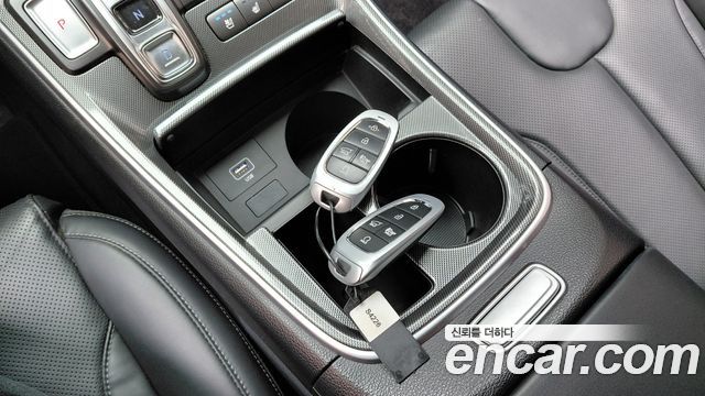 Hyundai Santa Fe Gasoline 2.5T 2WD Prestige 2022 — фото 18
