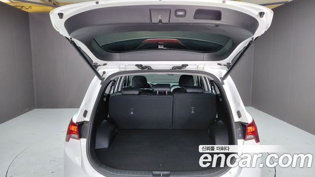 Hyundai Santa Fe Gasoline 2.5T 2WD Prestige 2022 — фото 20