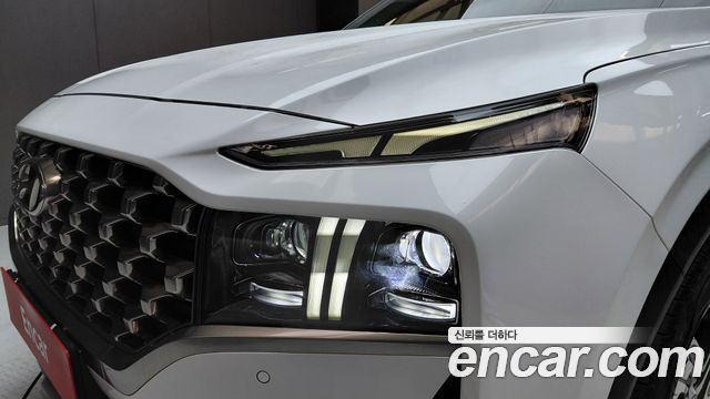 Hyundai Santa Fe Gasoline 2.5T 2WD Prestige 2022 — фото 22