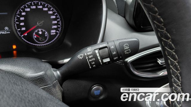 Hyundai Santa Fe Gasoline 2.5T 2WD Prestige 2022 — фото 29