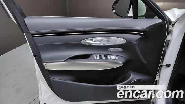 Genesis GV70 2.5T Gasoline AWD 2023 — фото 24