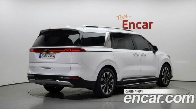 Kia Carnival (IV) Gasoline 9-Seater Signature 2023 — фото 2