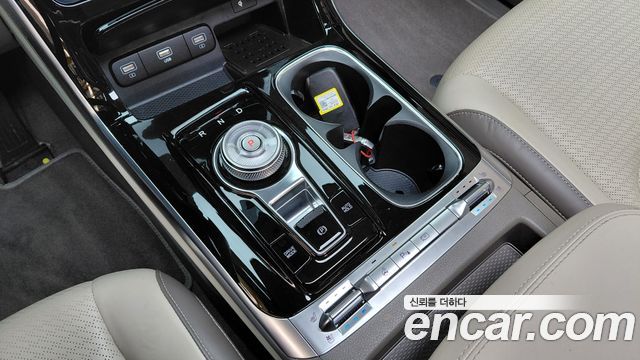 Kia Carnival (IV) Gasoline 9-Seater Signature 2023 — фото 9