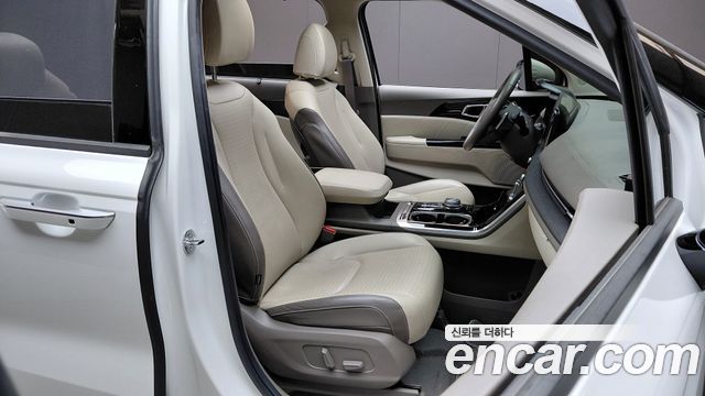 Kia Carnival (IV) Gasoline 9-Seater Signature 2023 — фото 12