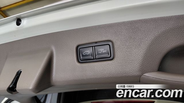 Kia Carnival (IV) Gasoline 9-Seater Signature 2023 — фото 20