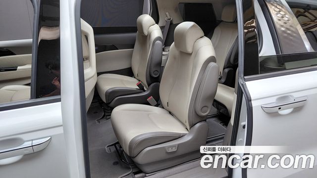 Kia Carnival (IV) Gasoline 9-Seater Signature 2023 — фото 26